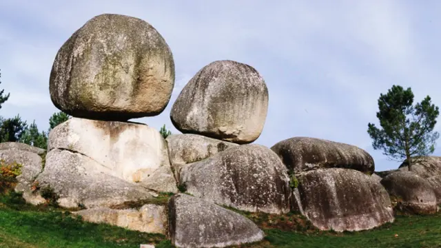 Las peñas legendarias de Pereruela: paisaje, misterio y memoria popular